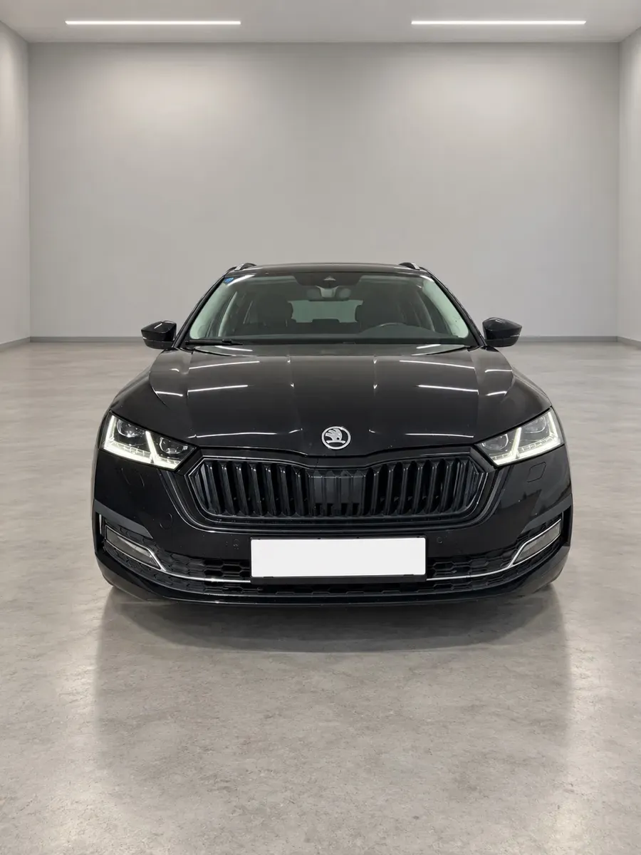 Skoda Octavia 2023 photo 2