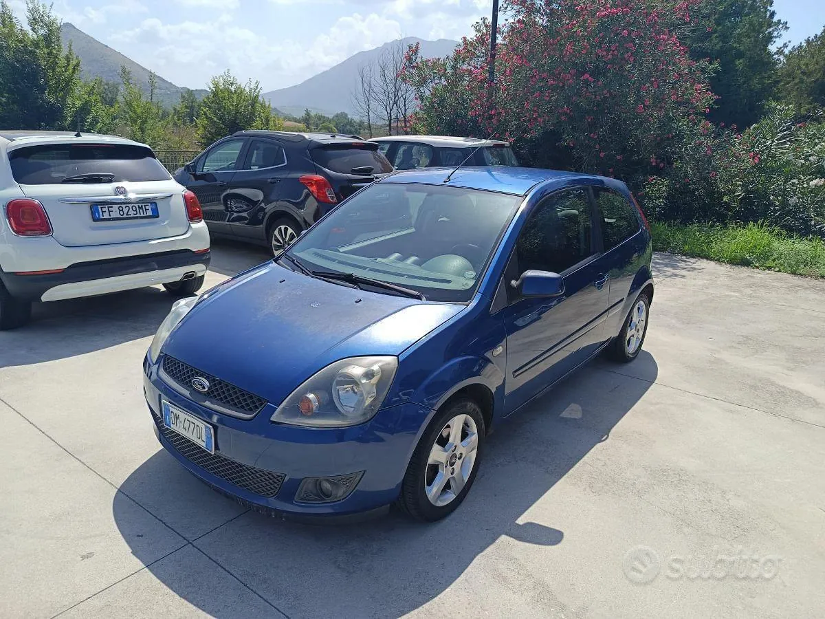 Ford Fiesta 2007 photo 2
