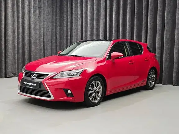 Lexus Ct200H 2015 photo 3