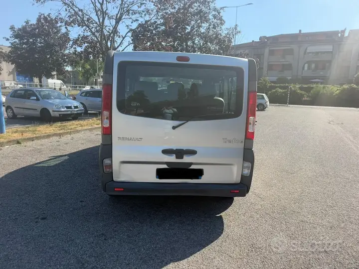 Renault Trafic 2007 photo 4