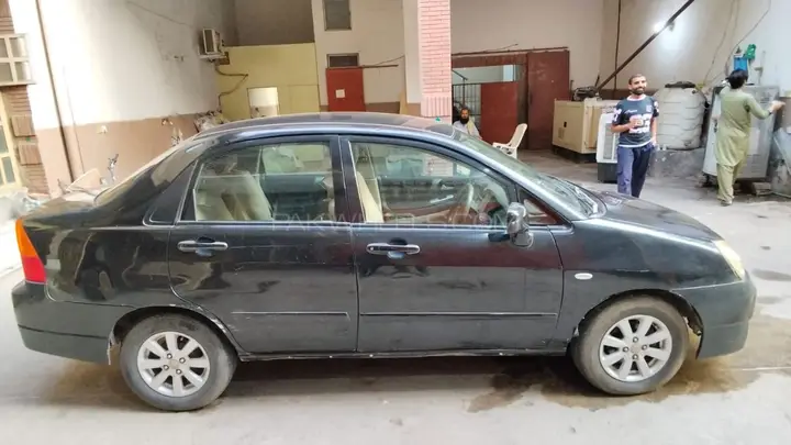 Suzuki Liana