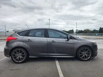Ford Focus 2017 photo 2
