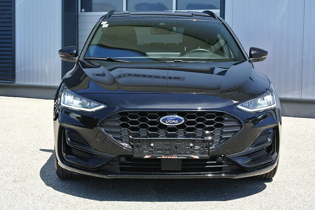 Ford Focus 2022 photo 3