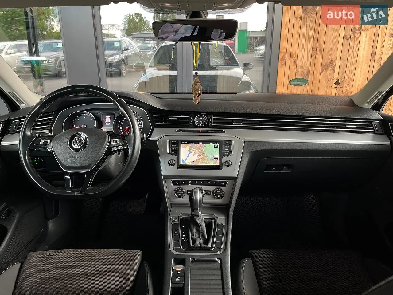 Volkswagen Passat 2015 photo 2