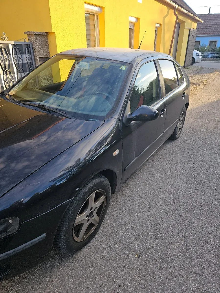 Seat Leon 2004 photo 2