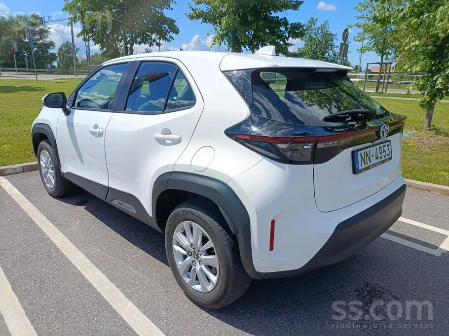 Toyota Yaris Cross 2023 photo 2
