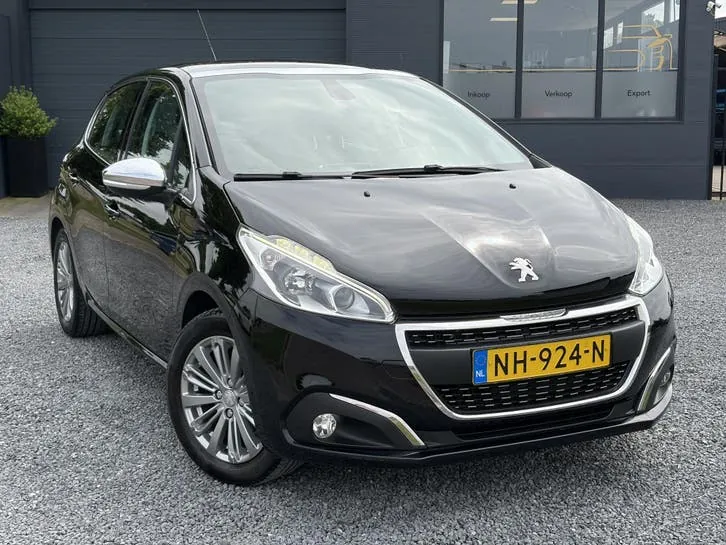 Peugeot 208 2017 photo 2