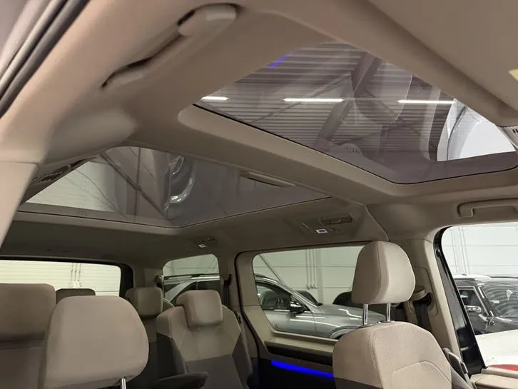 Volkswagen Multivan 2022 photo 3