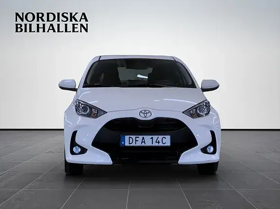Toyota Yaris 2024 photo 2