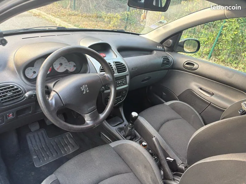 Peugeot 206 2005 photo 3