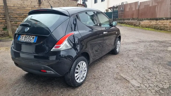 Lancia Ypsilon 2014 photo 3
