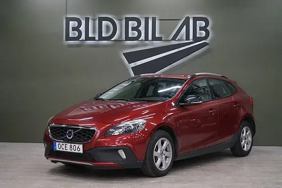 Volvo V40 Cross Country 2014 photo 2