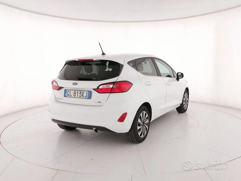 Ford Fiesta 2022 photo 2
