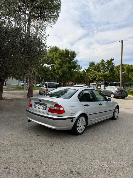 BMW 318 2002 photo 5