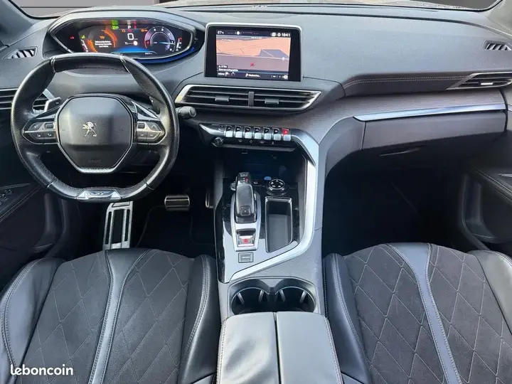 Peugeot 5008 2017 photo 2
