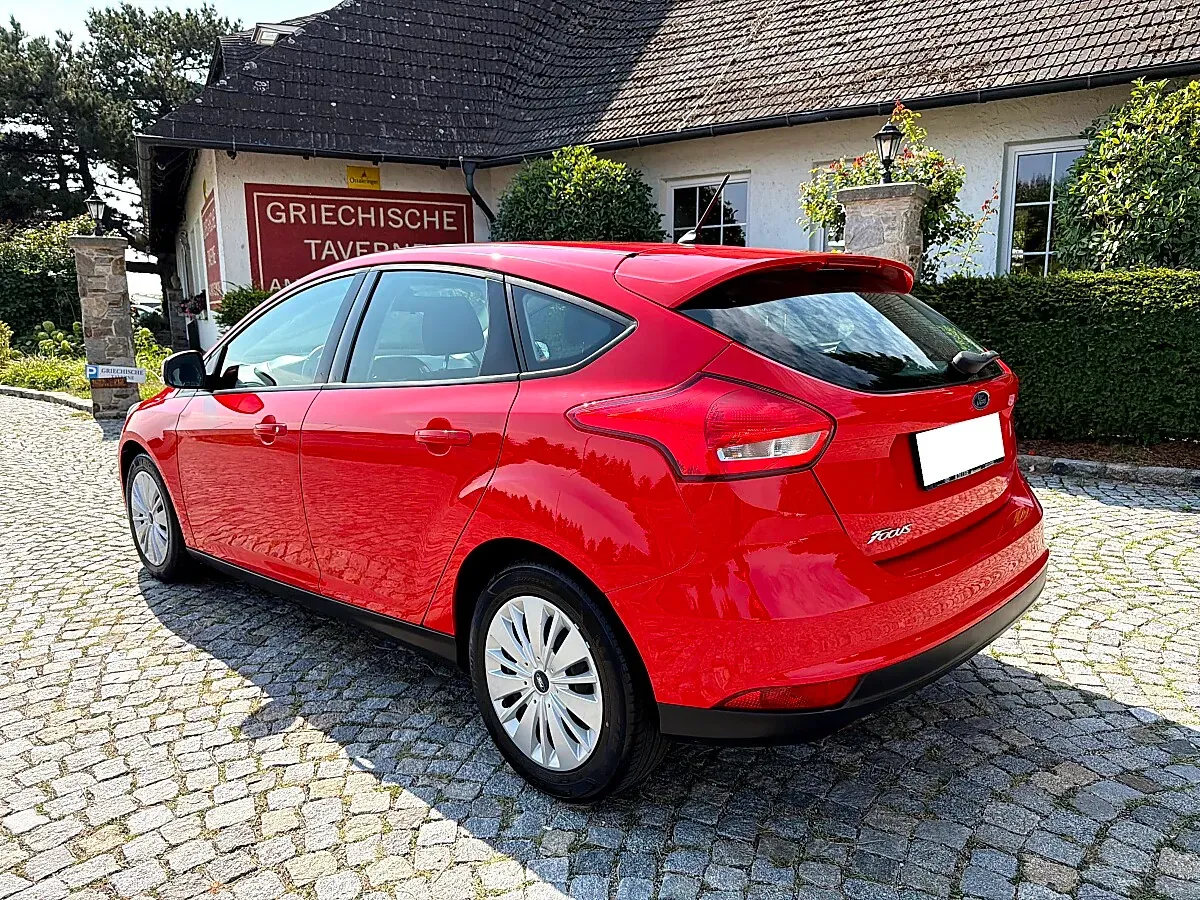 Ford Focus 2018 photo 3