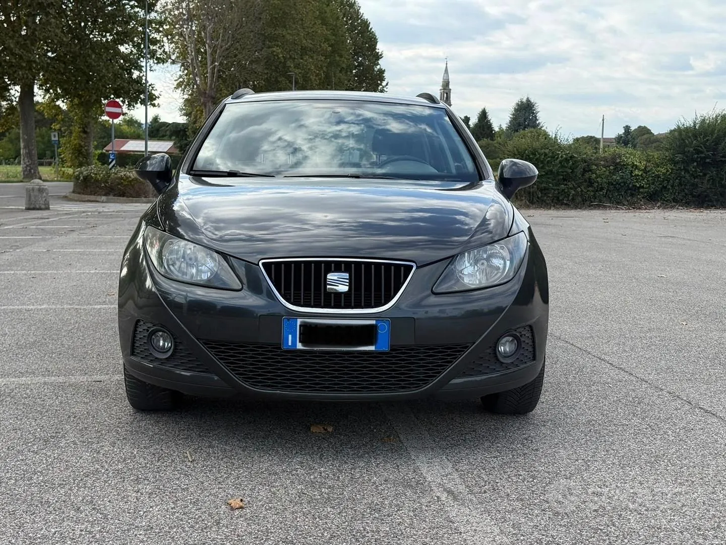 Seat Ibiza 2012 photo 2