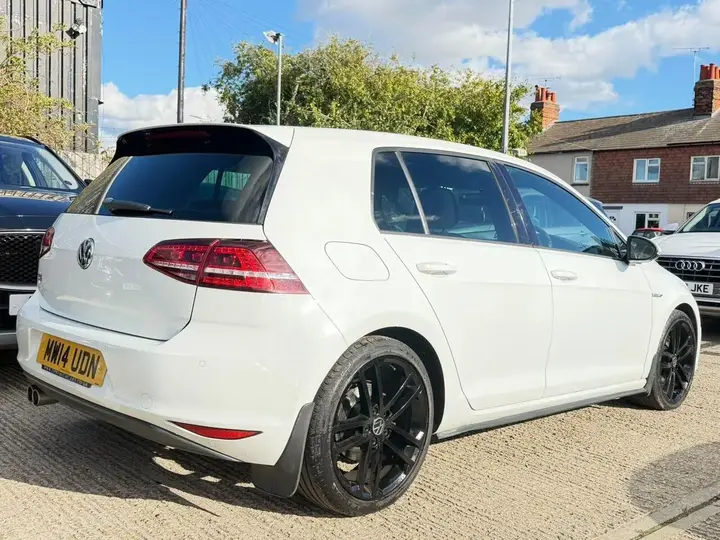 Volkswagen Golf 2014 photo 3
