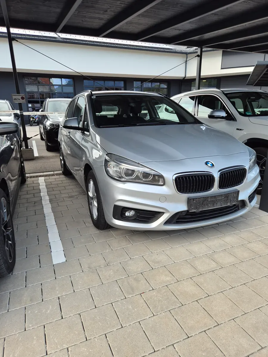 BMW 2 Series 2015 photo 2
