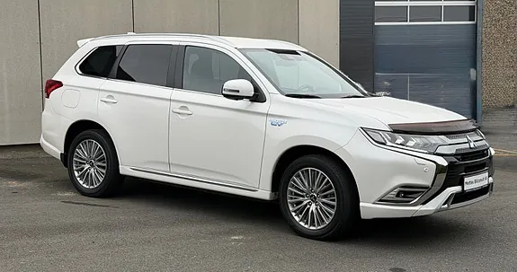 Mitsubishi Outlander 2019 photo 2