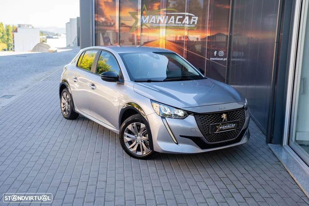 Peugeot E-208
