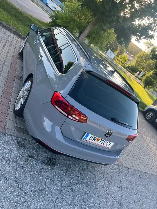 Volkswagen Passat Variant 2021 photo 2