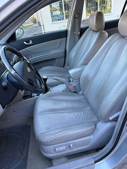 Hyundai Sonata 2005 photo 2