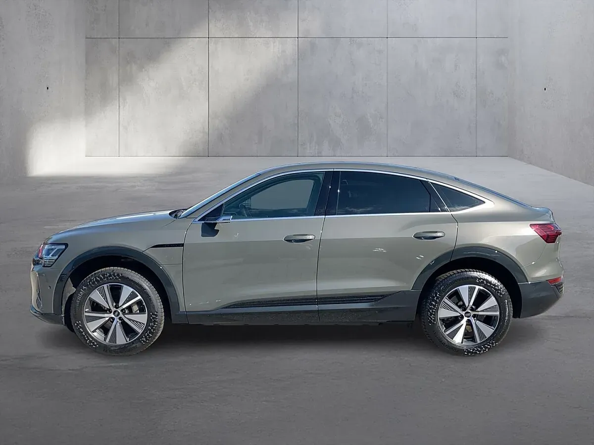 Audi Q8 2024 photo 2