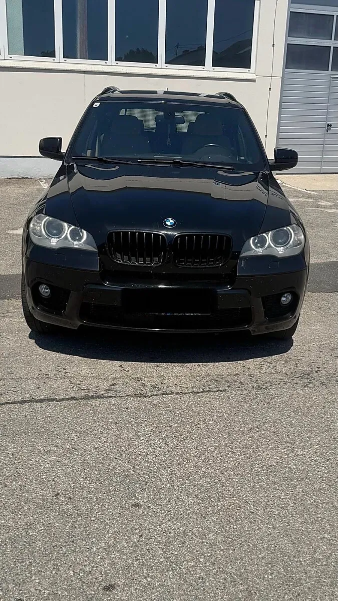 BMW X5 2012 photo 2