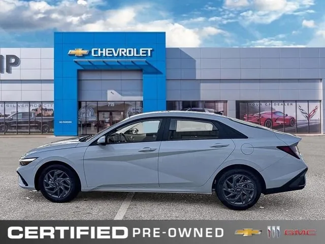 Hyundai Elantra 2025 photo 2