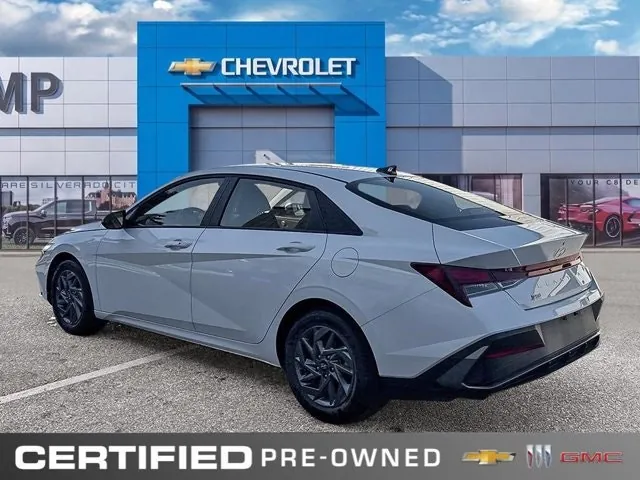 Hyundai Elantra 2025 photo 4