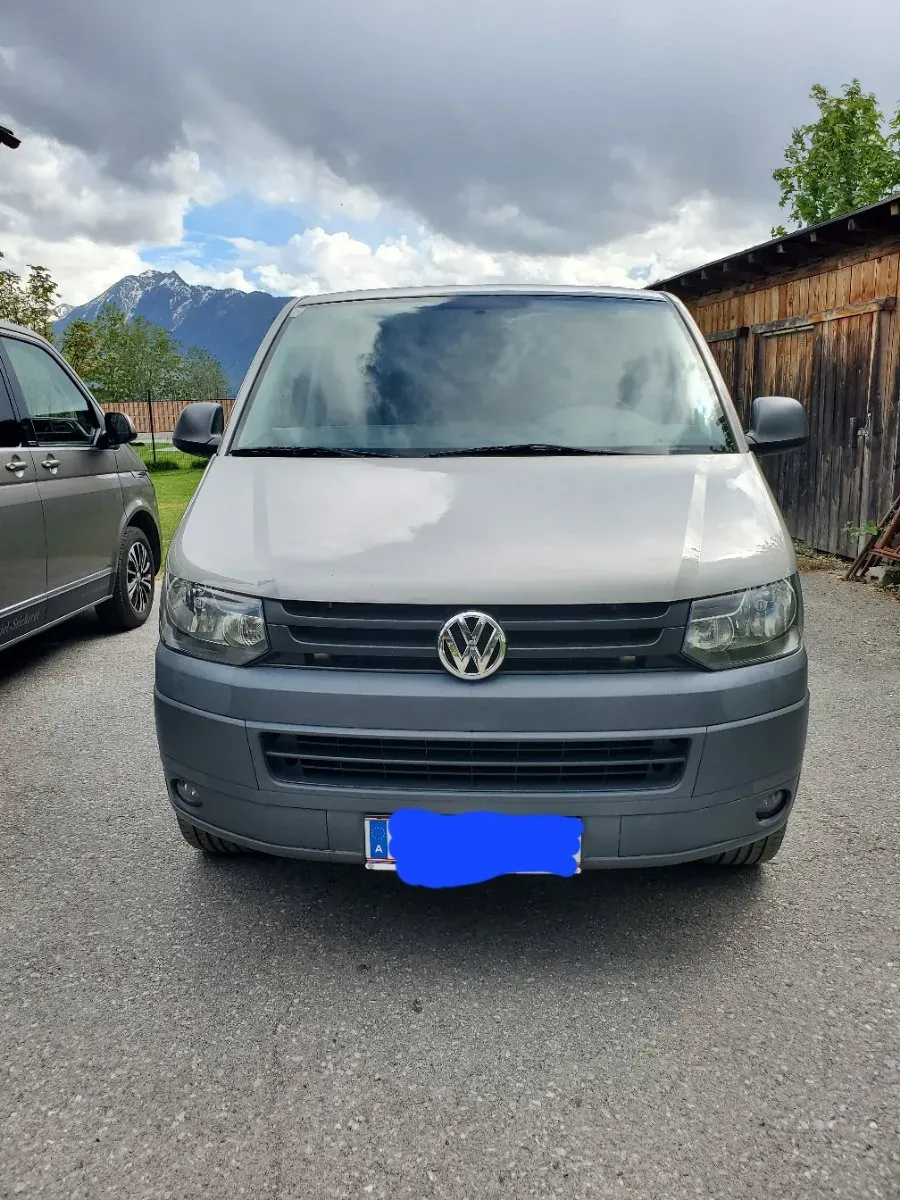 Volkswagen T5 2012 photo 2