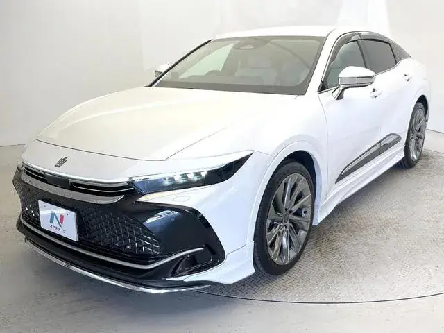 Toyota Crown Crossover 2023 photo 3