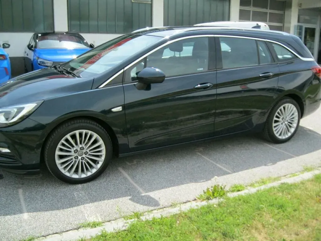 Opel Astra 2017 photo 2