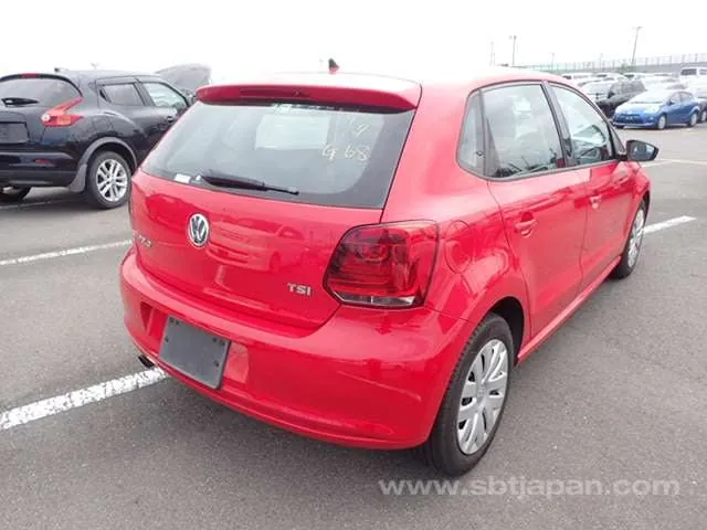 Volkswagen Polo 2011 photo 4