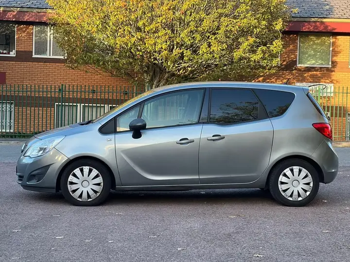 Vauxhall Meriva 2012 photo 4