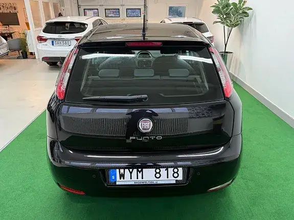 Fiat Punto 2012 photo 4