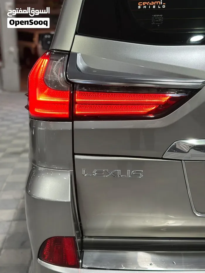 Lexus Lx570 2018 photo 2