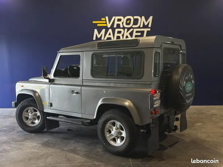 Land Rover Defender 2007 photo 3