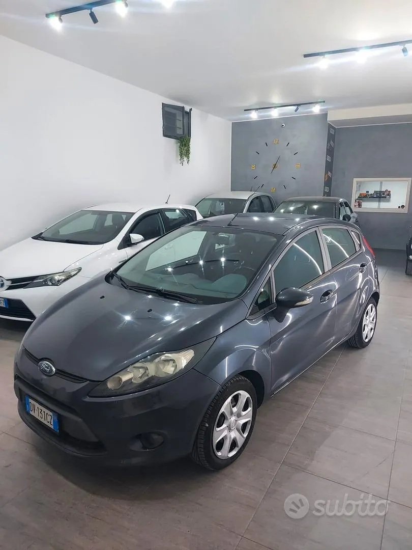 Ford Fiesta 2009 photo 2