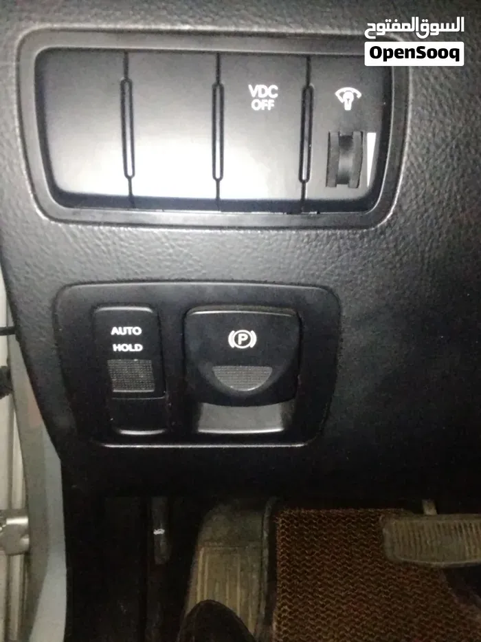 Hyundai Genesis 2010 photo 3