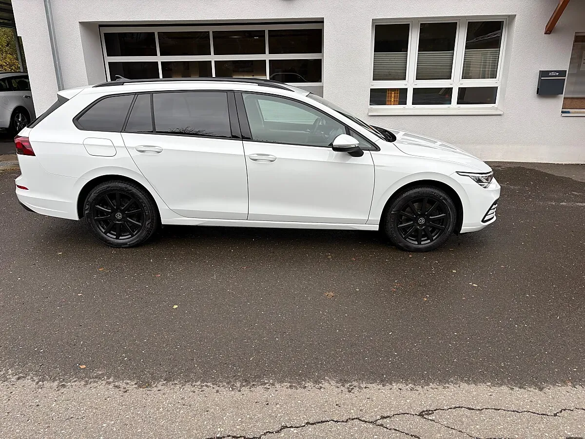 Volkswagen Golf 2021 photo 2