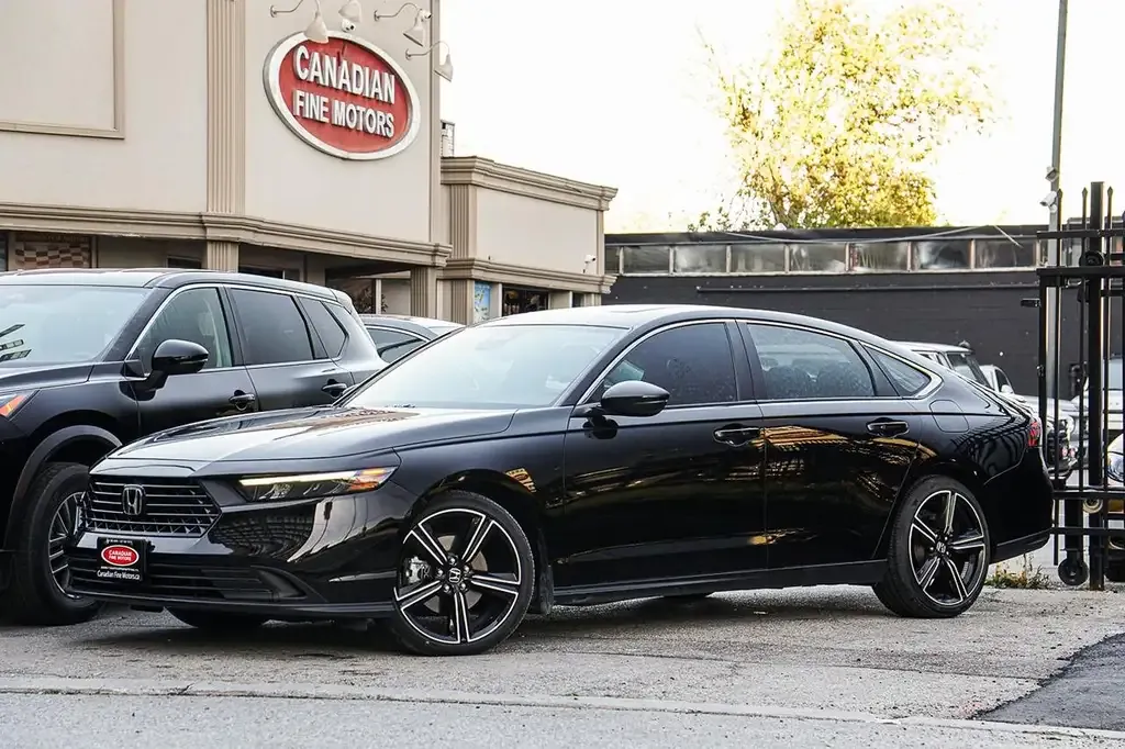 Honda Accord 2023 photo 2