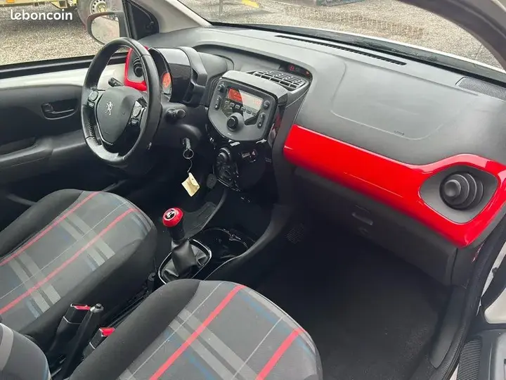 Peugeot 108 2016 photo 5