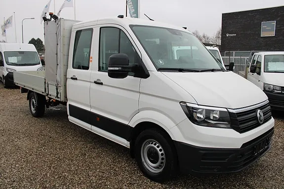 Volkswagen Crafter 35 2021 photo 2