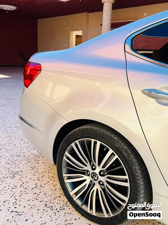 Kia Cadenza 2012 photo 2