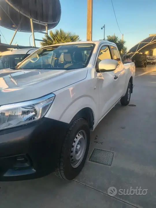 Nissan Navara 2016 photo 4