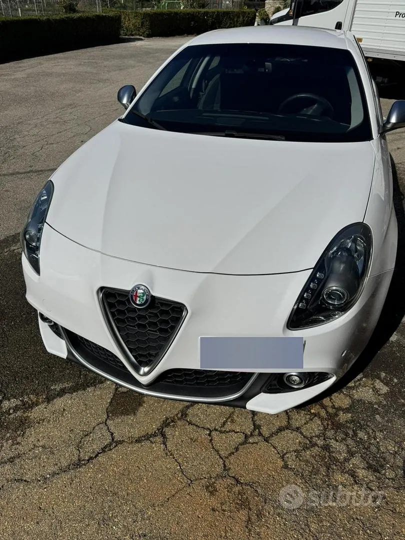 Alfa Romeo Giulietta 2021 photo 2