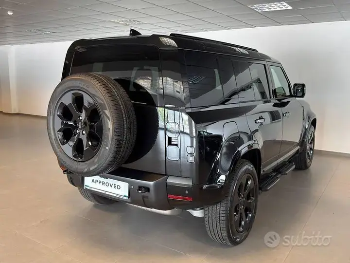 Land Rover Defender 2025 photo 2