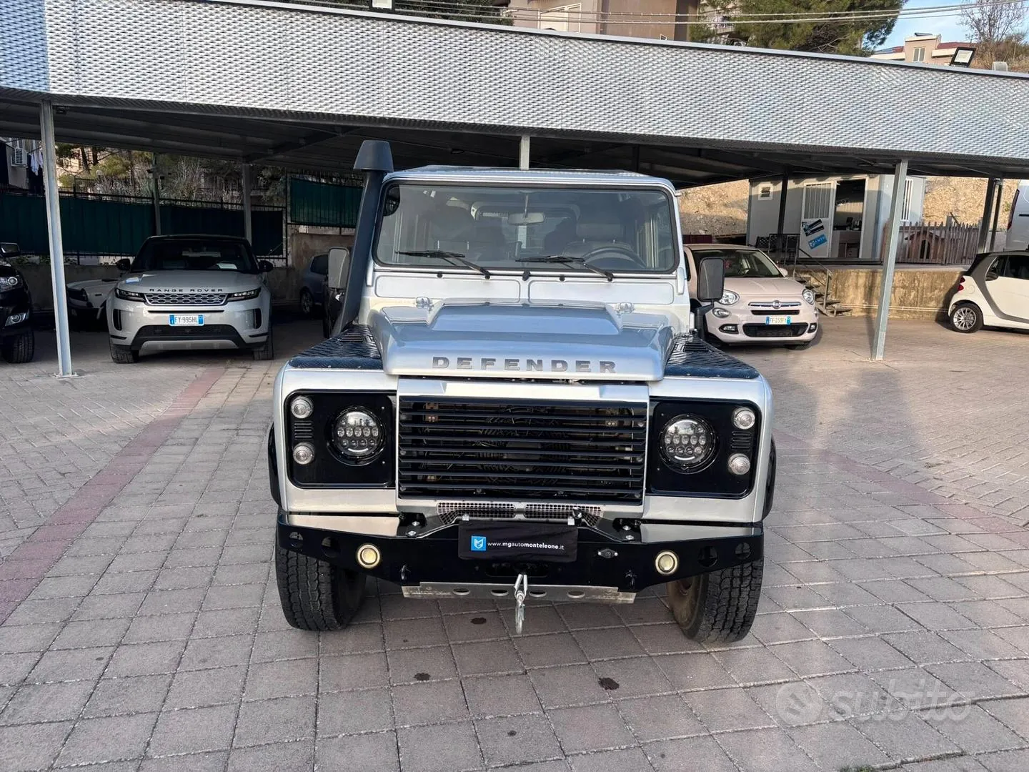 Land Rover Defender 2014 photo 3